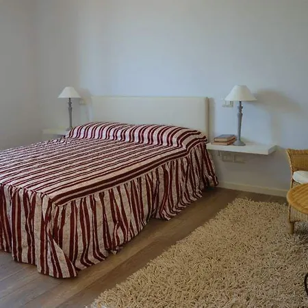 Torrenera Agriturismo Κατάλυμα σε φάρμα *